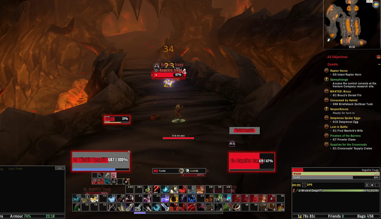 Wick's UI in the Rebel look during a fight in Ragefire Chasm: target nameplate with markers, the threat meter, unit frames, action bars and the minimap.